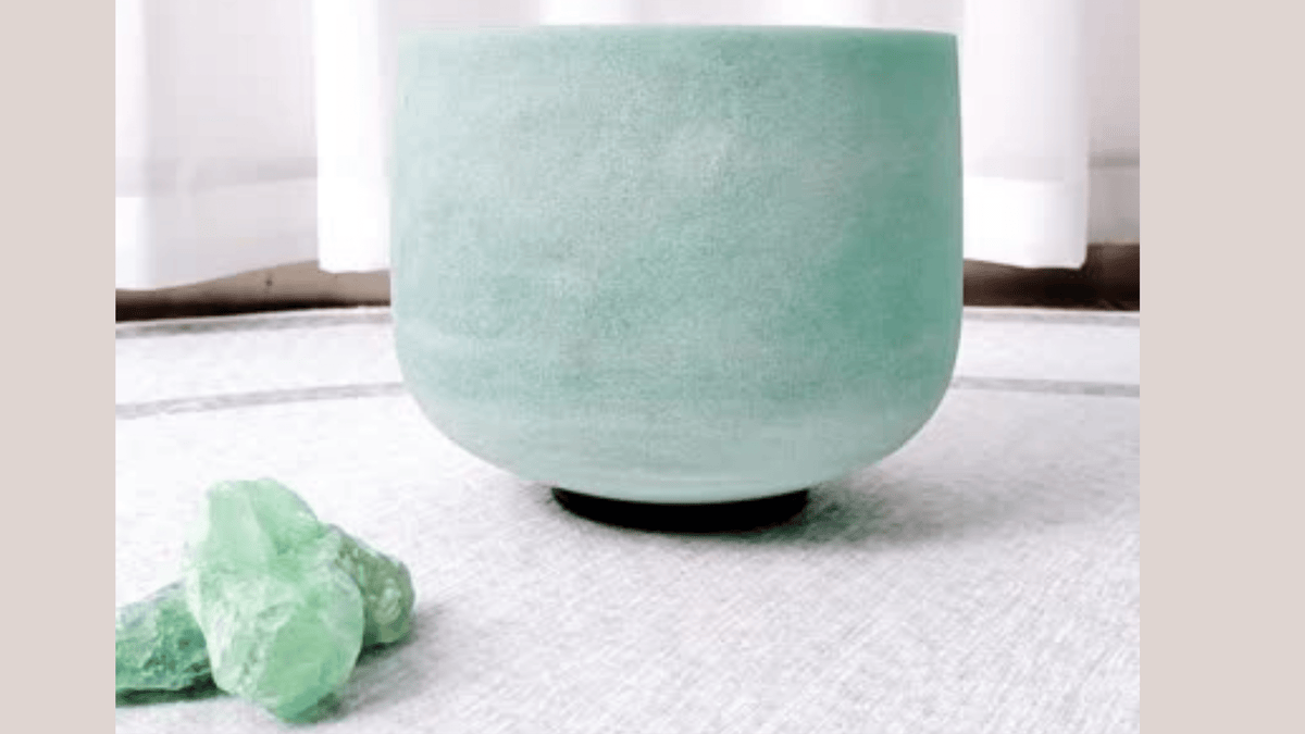 528 Hz Love Frequency Crystal Singing Bowl - 8" Made With Emerald Fluorite - 6 Lynx - Sound Healing