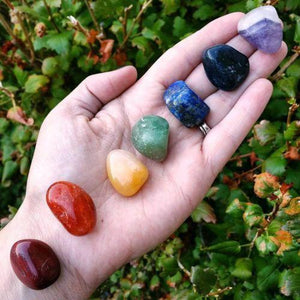 CHAKRA HEALING 7 STONE Tumbled Crystal Set (S2) with Instruction Booklet & Pouch - 6 Lynx - Boho Accessories