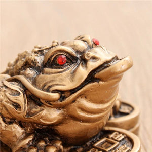 Feng Shui Three Legged Money Frog - Fortune Toad - Home/Office Luck Ornament - Save 70% - 6 Lynx - Boho Accessories