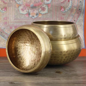 Hand Hammered Gold Tibetan Singing Bowl for Sound Healing, Chakra Balance and Meditation 52% OFF - 6 Lynx - Boho Accessories